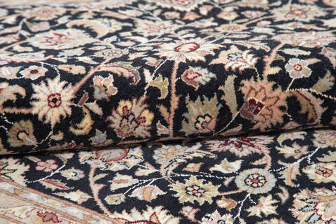Pak-Persian Black Hand Knotted 61 X 93 Area Rug 700-143406 Image 8