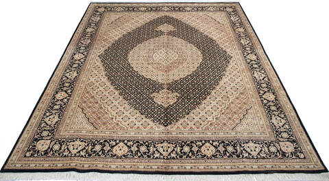 Pak-Persian Black Hand Knotted 80 X 104 Area Rug 700-143413 Image 1