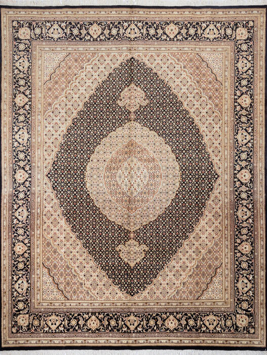 Pak-Persian Black Hand Knotted 80 X 104 Area Rug 700-143413 Image 0