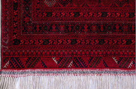 Khan Mohammadi Red Hand Knotted 101 X 155 Area Rug 700-143444 Image 4