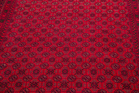 Khan Mohammadi Red Hand Knotted 64 X 93 Area Rug 700-143464 Image 3