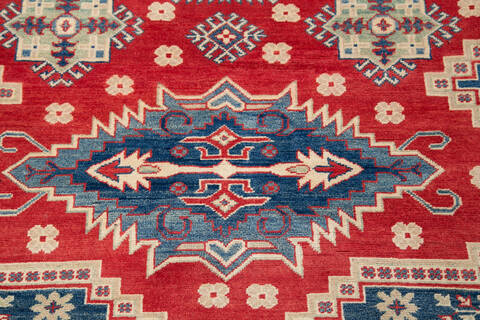 Kazak Red Hand Knotted 67 X 98 Area Rug 700-143517 Image 1