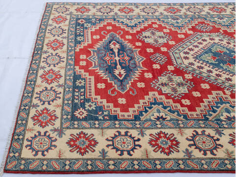 Kazak Red Hand Knotted 67 X 98 Area Rug 700-143517 Image 4
