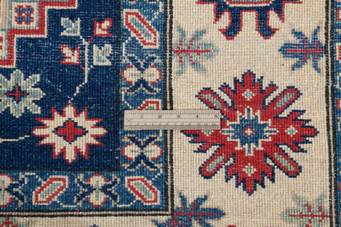 Kazak Red Hand Knotted 67 X 98 Area Rug 700-143517 Image 6