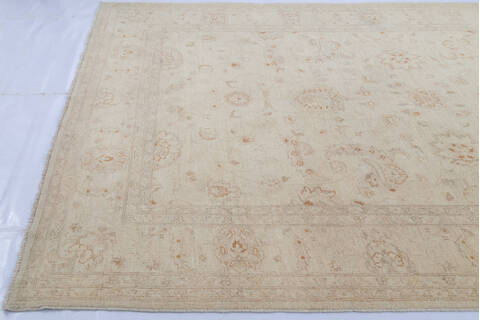 Chobi Beige Hand Knotted 69 X 101 Area Rug 700-143522 Image 5