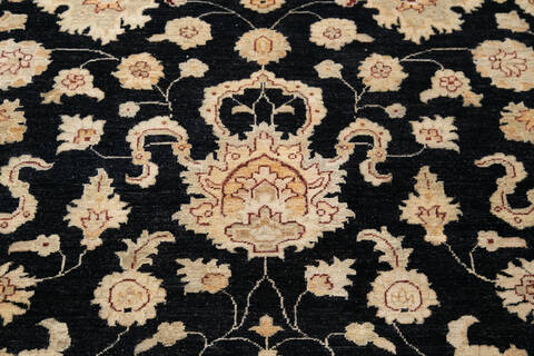 Chobi Black Hand Knotted 66 X 95 Area Rug 700-143525 Image 3
