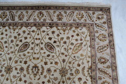 Jaipur Beige Hand Knotted 60 X 91 Area Rug 905-143545 Image 6