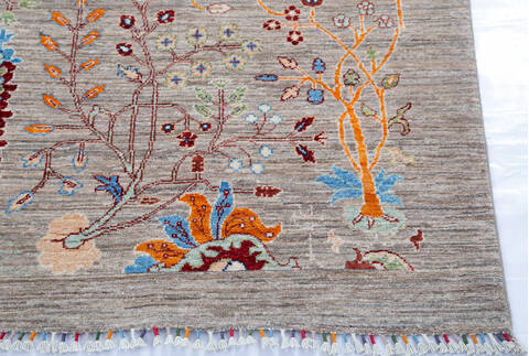 Chobi Grey Hand Knotted 69 X 99 Area Rug 700-144915 Image 4