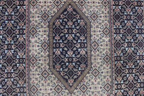 Bidjar Black Hand Knotted 51 X 82 Area Rug 902-144930 Image 2