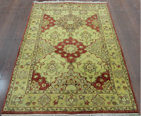 Bakhtiar Multicolor Hand Knotted 40 X 60 Area Rug 902-144934 Image 2
