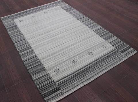 Luri Beige Hand Loomed 49 X 69 Area Rug 902-144946 Image 1