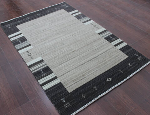 Luri Grey Hand Loomed 40 X 60 Area Rug 902-144953 Image 1