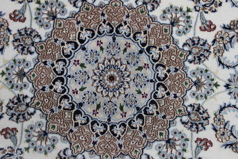Nain Beige Round Hand Knotted 80 X 80 Area Rug 902-144960 Image 1
