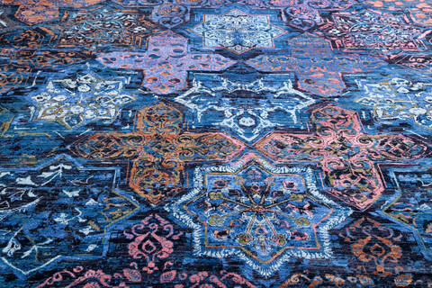Modern Blue Hand Knotted 91 X 120 Area Rug 700-145027 Image 3