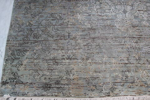 Jaipur Grey Hand Knotted 81 X 100 Area Rug 905-145122 Image 4