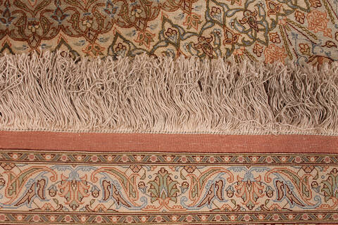Qum Red Hand Knotted 114 X 80 Area Rug 254-145126 Image 1