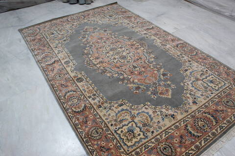 Kashan Blue Hand Knotted 59 X 91 Area Rug 905-145258 Image 2