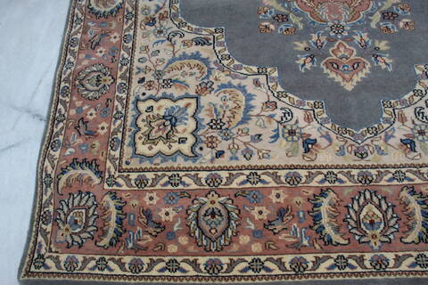 Kashan Blue Hand Knotted 59 X 91 Area Rug 905-145258 Image 3