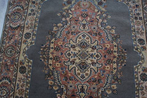 Kashan Blue Hand Knotted 59 X 91 Area Rug 905-145258 Image 6