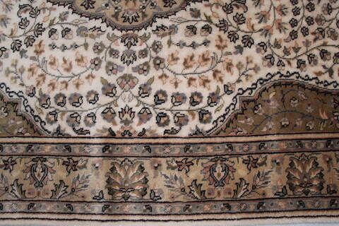 Mahi White Hand Knotted 60 X 90 Area Rug 905-145271 Image 8