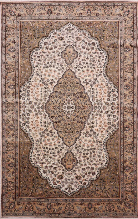 Mahi White Hand Knotted 60 X 90 Area Rug 905-145271 Image 0