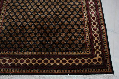 Mahi Black Hand Knotted 50 X 70 Area Rug 905-145273 Image 5
