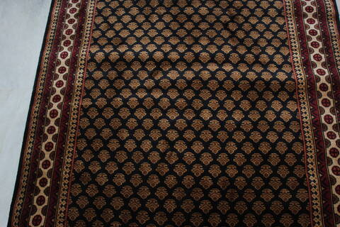 Mahi Black Hand Knotted 50 X 70 Area Rug 905-145273 Image 6