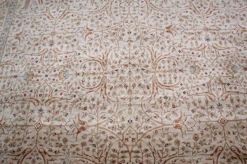 Jaipur White Hand Knotted 91 X 121 Area Rug 905-145275 Image 6