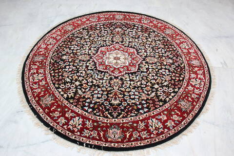 Kashan Black Round Hand Knotted 60 X 60 Area Rug 905-145311 Image 1