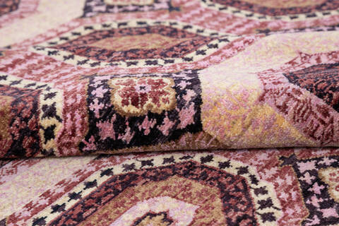 Chobi Red Hand Knotted 50 X 69 Area Rug 700-145324 Image 5