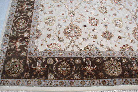 Jaipur White Hand Knotted 82 X 103 Area Rug 905-145362 Image 3