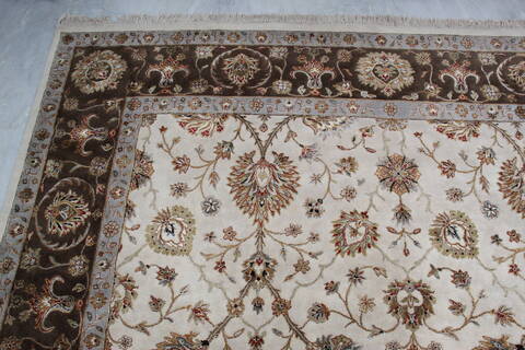 Jaipur White Hand Knotted 82 X 103 Area Rug 905-145362 Image 6