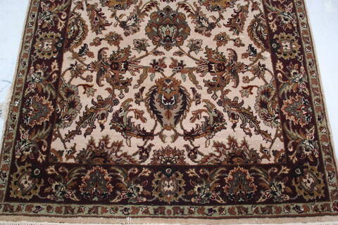 Jaipur White Hand Knotted 41 X 64 Area Rug 905-145370 Image 6
