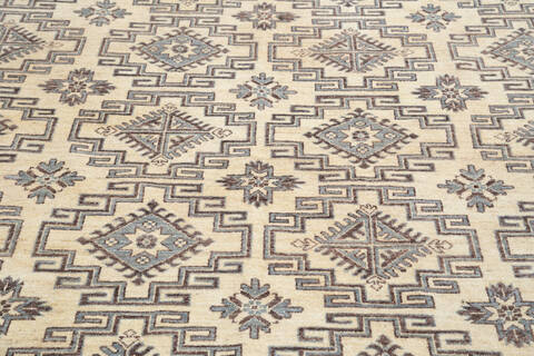 Chobi Beige Hand Knotted 92 X 134 Area Rug 700-145385 Image 3