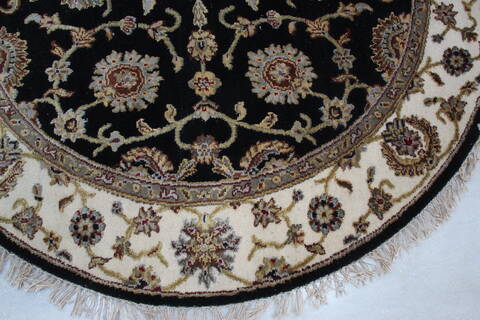 Jaipur Black Round Hand Knotted 41 X 41 Area Rug 905-145426 Image 4