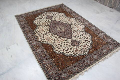 Mahi White Hand Knotted 51 X 71 Area Rug 905-145430 Image 5