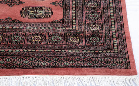 Bokhara Red Hand Knotted 82 X 100 Area Rug 700-145551 Image 4