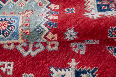 Kazak Red Hand Knotted 68 X 100 Area Rug 700-145620 Image 5