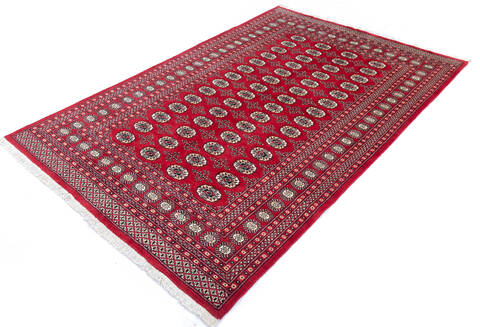 Bokhara Red Hand Knotted 62 X 92 Area Rug 700-145661 Image 2
