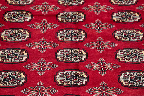 Bokhara Red Hand Knotted 51 X 75 Area Rug 700-145676 Image 3