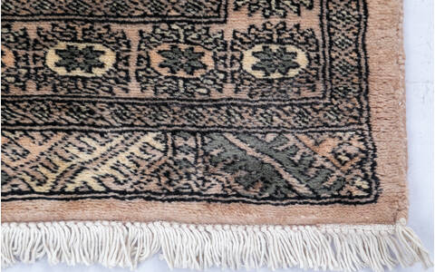 Bokhara Beige Runner Hand Knotted 27 X 106 Area Rug 700-145689 Image 4