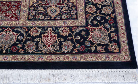 Pak-Persian Black Hand Knotted 61 X 92 Area Rug 700-145695 Image 4