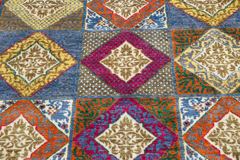 Chobi Multicolor Hand Knotted 80 X 102 Area Rug 700-145744 Image 3