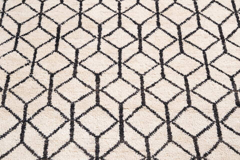Moroccan White Hand Knotted 41 X 63 Area Rug 700-145761 Image 3