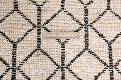 Moroccan White Hand Knotted 41 X 63 Area Rug 700-145761 Image 6