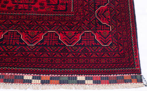 Khan Mohammadi Red Hand Knotted 57 X 80 Area Rug 700-145792 Image 4