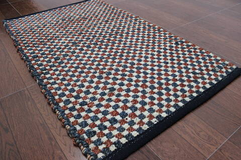 Geometric Multicolor Flat Woven 23 X 40 Area Rug 902-145911 Image 3