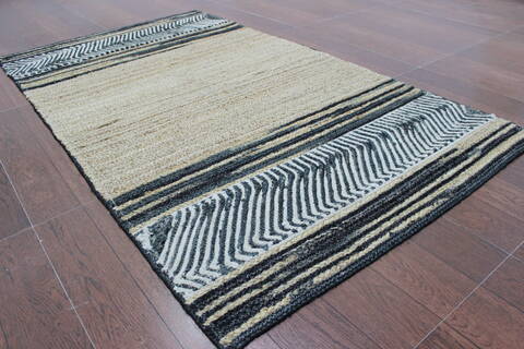 Geometric Multicolor Flat Woven 30 X 50 Area Rug 902-145917 Image 3