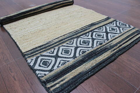 Geometric Multicolor Flat Woven 30 X 50 Area Rug 902-145918 Image 4