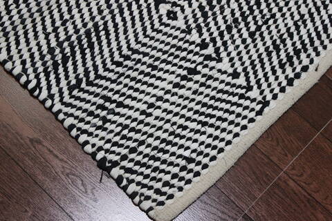 Geometric Multicolor Flat Woven 40 X 60 Area Rug 902-145935 Image 2